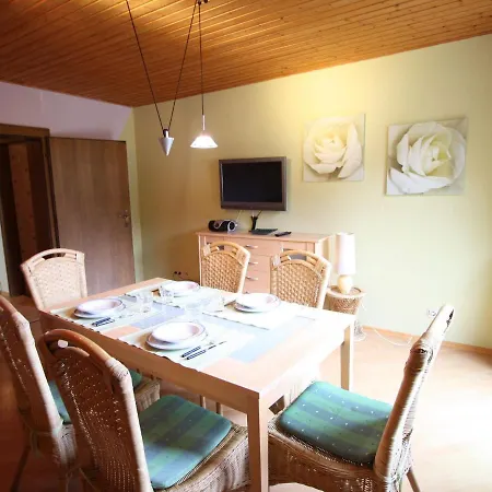 아파트 In Near Hiking Trails *